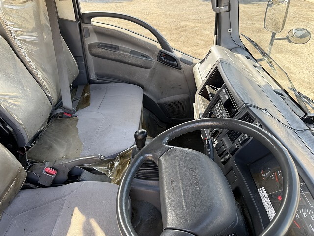 いすゞエルフ平ボディ小型（2t・3t）[写真33]