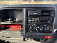 いすゞエルフ平ボディ小型（2t・3t）[写真35]