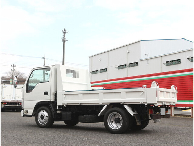 いすゞエルフダンプ小型（2t・3t）[写真04]