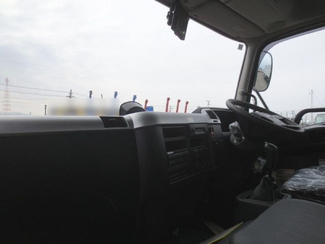 三菱ふそうファイターコンテナ専用車中型（4t）[写真18]