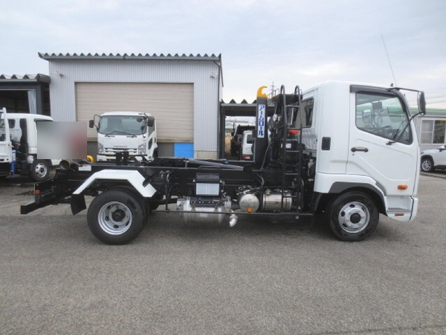 三菱ふそうファイターコンテナ専用車中型（4t）[写真07]