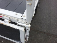 いすゞエルフ平ボディ小型（2t・3t）[写真13]