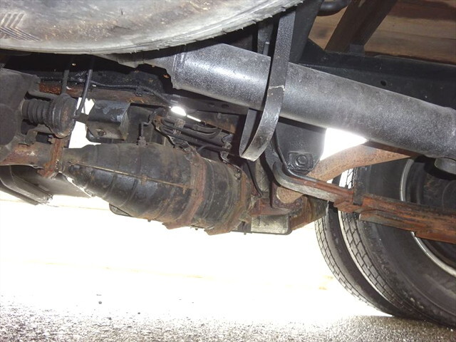 いすゞエルフ平ボディ小型（2t・3t）[写真09]