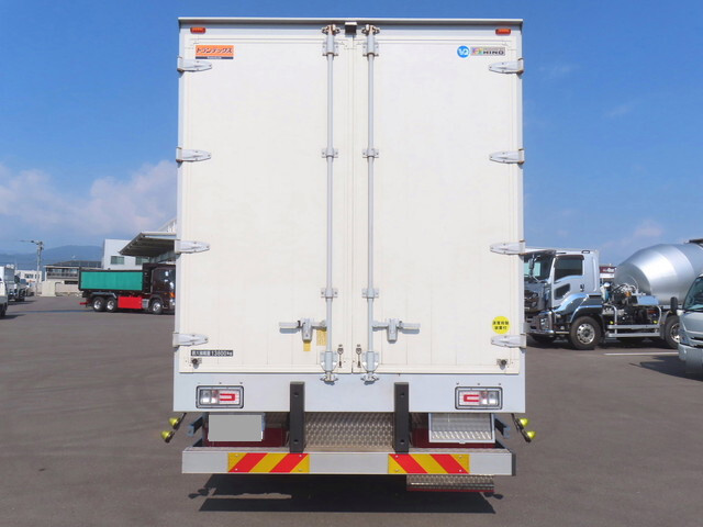 日野プロフィアアルミウイング大型（10t）[写真06]