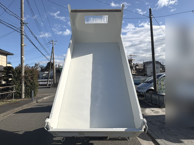 いすゞエルフローダーダンプ小型（2t・3t）[写真10]