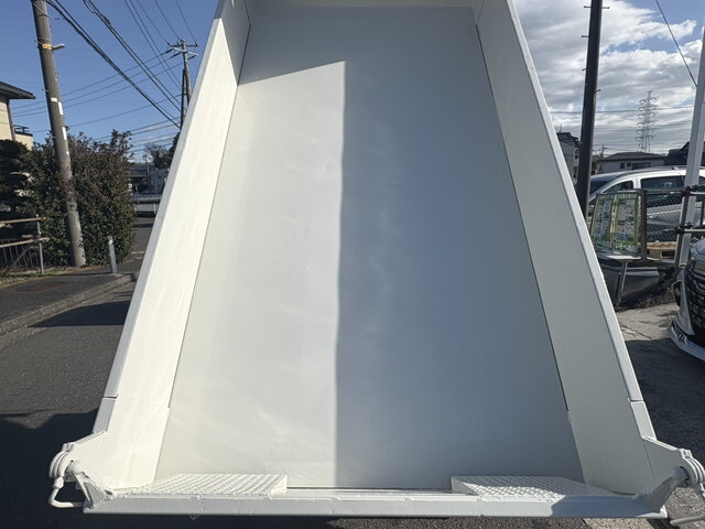 いすゞエルフローダーダンプ小型（2t・3t）[写真11]