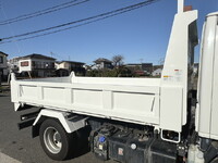 いすゞエルフローダーダンプ小型（2t・3t）[写真08]