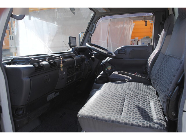 マツダタイタン平ボディ小型（2t・3t）[写真24]