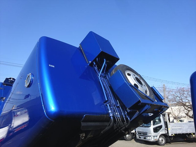 三菱ふそうキャンターパッカー車（塵芥車）小型（2t・3t）[写真21]