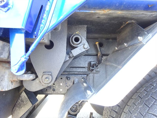 三菱ふそうキャンターパッカー車（塵芥車）小型（2t・3t）[写真23]