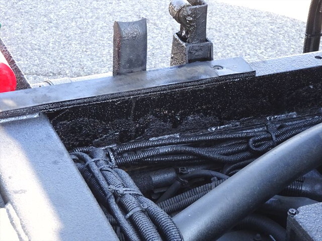 三菱ふそうキャンターパッカー車（塵芥車）小型（2t・3t）[写真35]