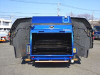 三菱ふそうキャンターパッカー車（塵芥車）小型（2t・3t）[写真38]