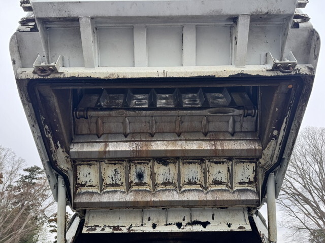 UDトラックスカゼットパッカー車（塵芥車）小型（2t・3t）[写真21]