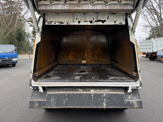 UDトラックスカゼットパッカー車（塵芥車）小型（2t・3t）[写真22]