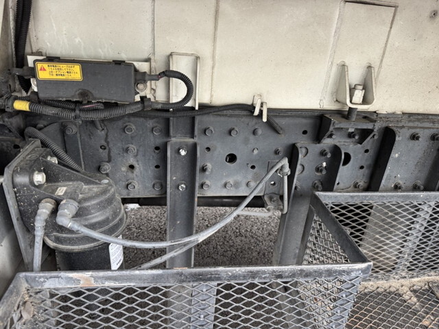 UDトラックスカゼットパッカー車（塵芥車）小型（2t・3t）[写真32]