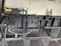 UDトラックスカゼットパッカー車（塵芥車）小型（2t・3t）[写真33]