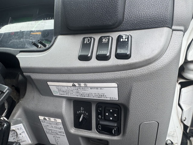 UDトラックスカゼットパッカー車（塵芥車）小型（2t・3t）[写真07]