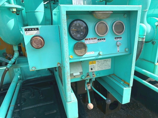 いすゞフォワード汚泥吸引車増トン（6t・8t）[写真14]