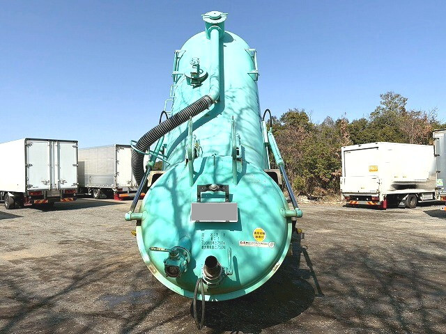 いすゞフォワード汚泥吸引車増トン（6t・8t）[写真04]