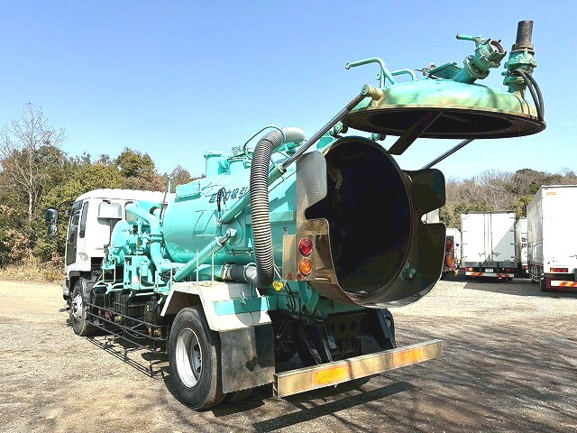 いすゞフォワード汚泥吸引車増トン（6t・8t）[写真05]