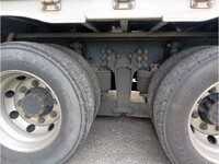 いすゞギガアルミウイング大型（10t）[写真22]