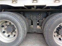 いすゞギガアルミウイング大型（10t）[写真22]