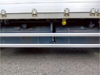 いすゞギガアルミウイング大型（10t）[写真26]