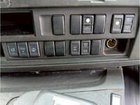 いすゞギガアルミウイング大型（10t）[写真31]