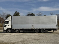 いすゞギガアルミウイング大型（10t）[写真06]