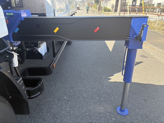 三菱ふそうキャンタークレーン5段小型（2t・3t）[写真18]