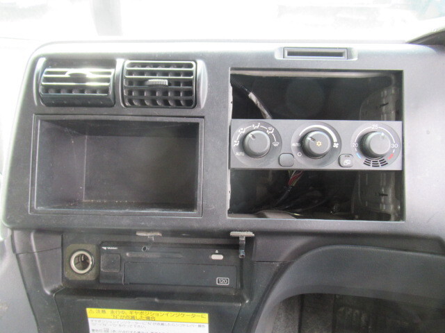 三菱ふそうスーパーグレートアルミブロック大型（10t）[写真24]