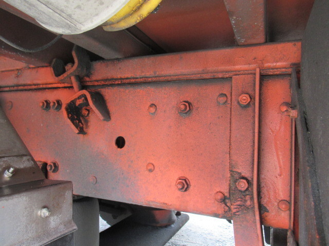 三菱ふそうスーパーグレートアルミブロック大型（10t）[写真28]