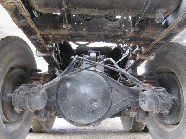 いすゞギガミキサー車（コンクリートミキサー）大型（10t）[写真22]