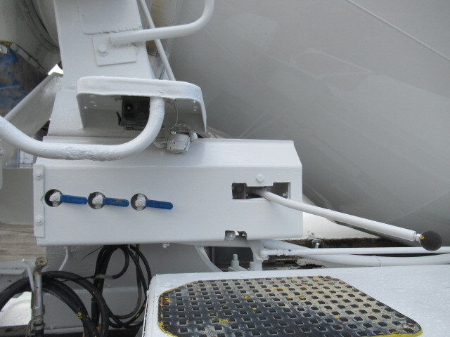 いすゞギガミキサー車（コンクリートミキサー）大型（10t）[写真07]