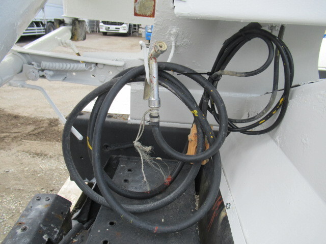 いすゞギガミキサー車（コンクリートミキサー）大型（10t）[写真08]