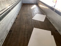 三菱ふそうスーパーグレートアルミウイング大型（10t）[写真12]