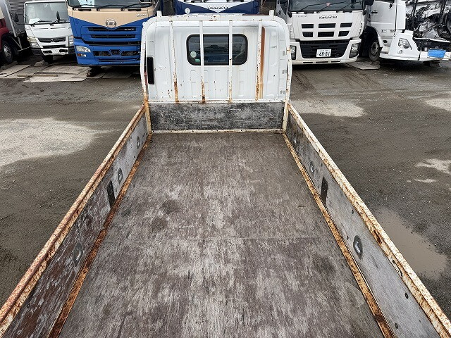 いすゞエルフ平ボディ小型（2t・3t）[写真11]