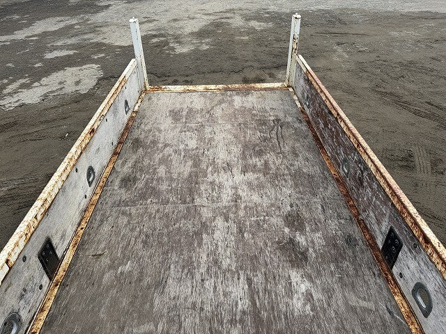 いすゞエルフ平ボディ小型（2t・3t）[写真12]