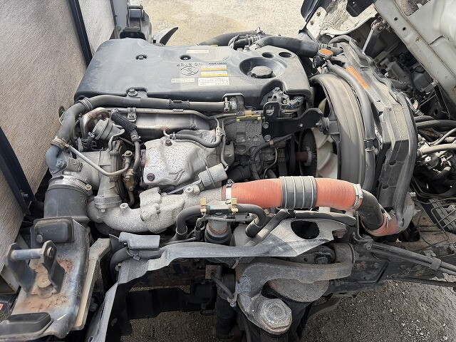 いすゞエルフ平ボディ小型（2t・3t）[写真15]