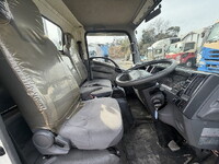 いすゞエルフ平ボディ小型（2t・3t）[写真32]