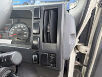 いすゞエルフ平ボディ小型（2t・3t）[写真33]