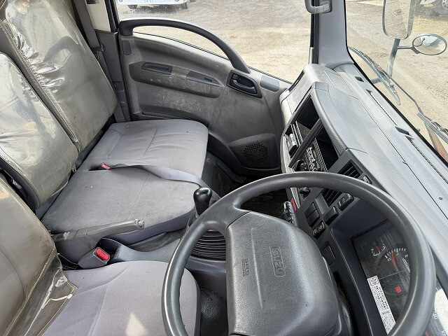 いすゞエルフ平ボディ小型（2t・3t）[写真34]