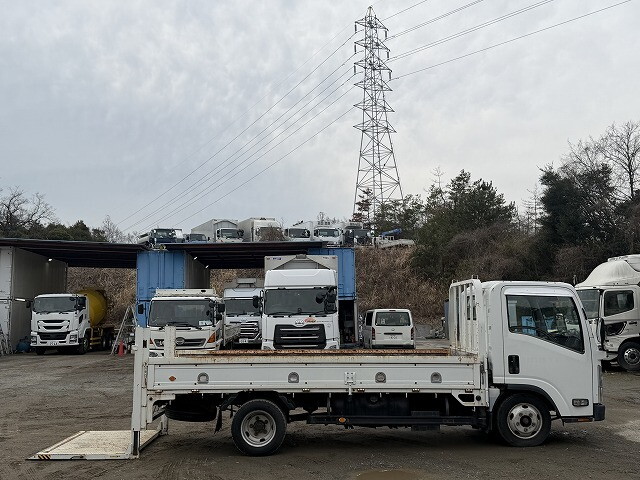 いすゞエルフ平ボディ小型（2t・3t）[写真09]