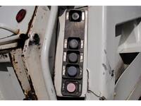 日野レンジャーパッカー車（塵芥車）中型（4t）[写真11]