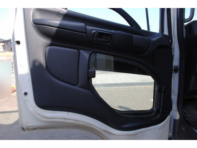 日野レンジャーパッカー車（塵芥車）中型（4t）[写真26]