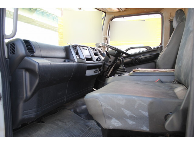 日野レンジャーパッカー車（塵芥車）中型（4t）[写真28]