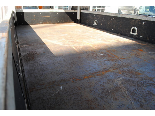 いすゞエルフ幌車小型（2t・3t）[写真17]