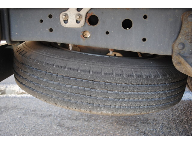 いすゞエルフ幌車小型（2t・3t）[写真24]