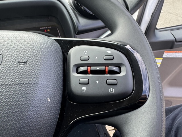 三菱ふそうキャンターアルミバン小型（2t・3t）[写真21]