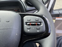 三菱ふそうキャンターアルミバン小型（2t・3t）[写真22]